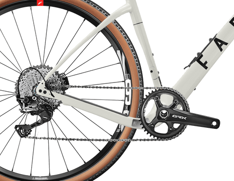 FARA F/Gr Frame Off White